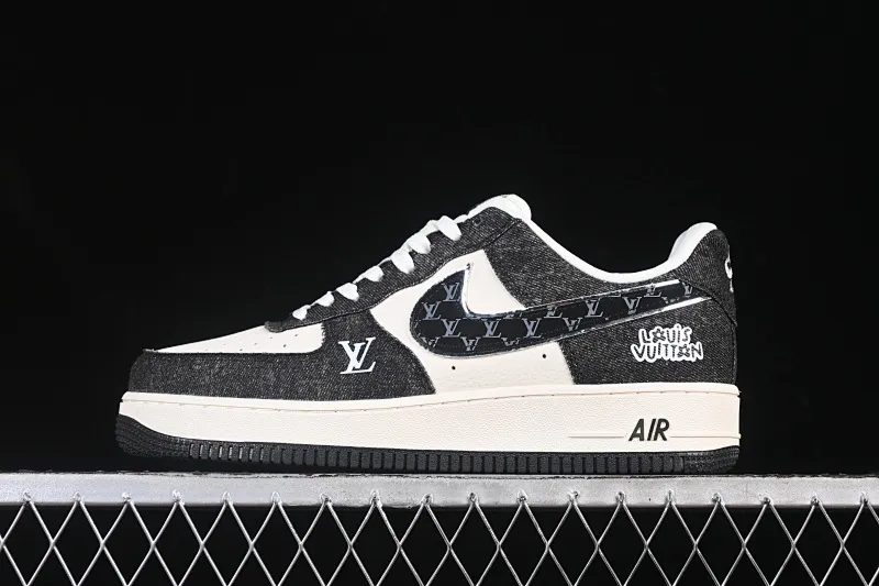 All categories Nk Air Force 1 Air Force series Nk Air Force 1 Low Air Force low-top Nike Air Force 1'07 Low joint two-color bottom black denim Air Force 1 low-top casual sneakers DX1888-097